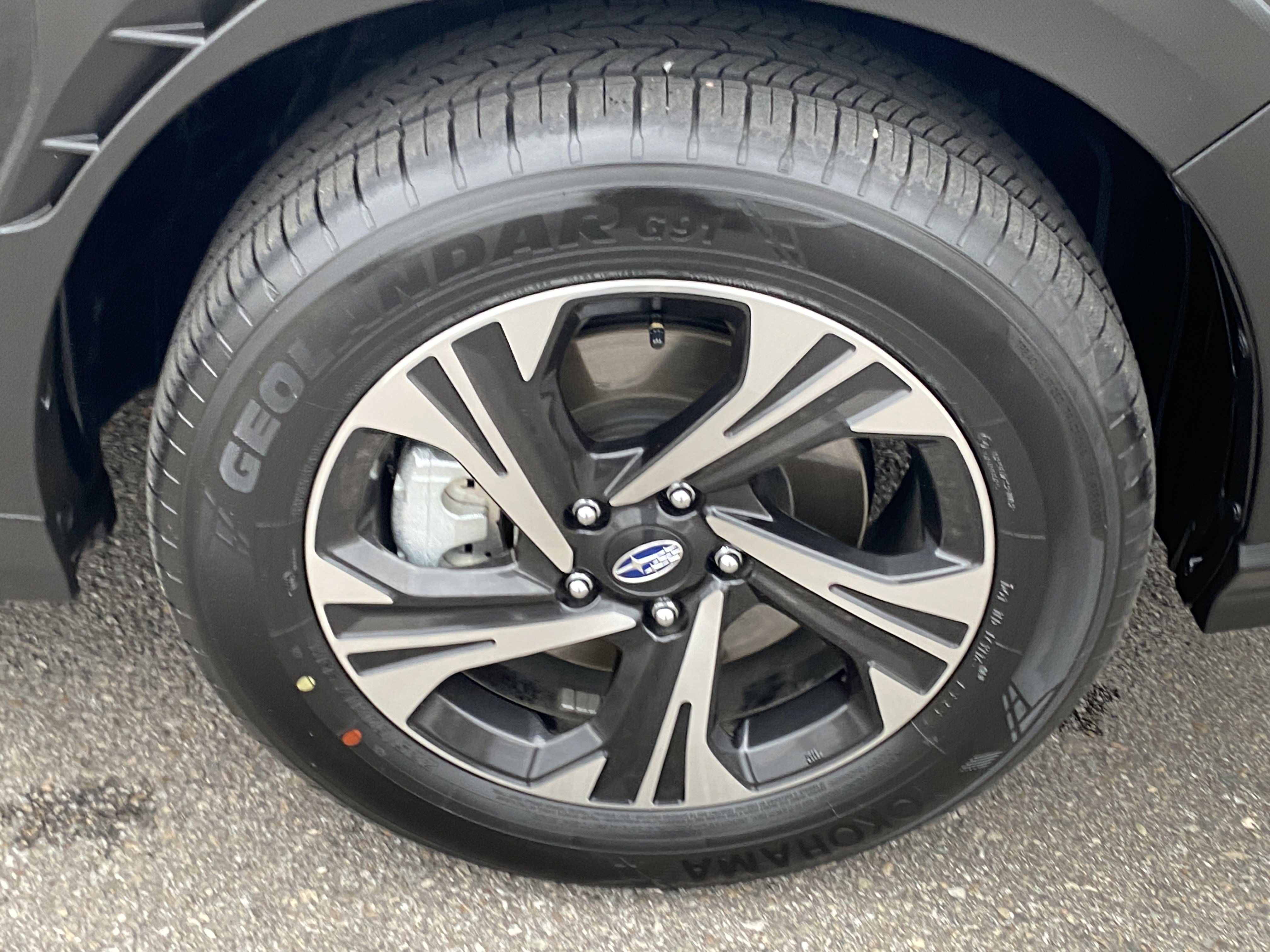 Used 2025 Subaru Crosstrek 2.0i Premium image 28