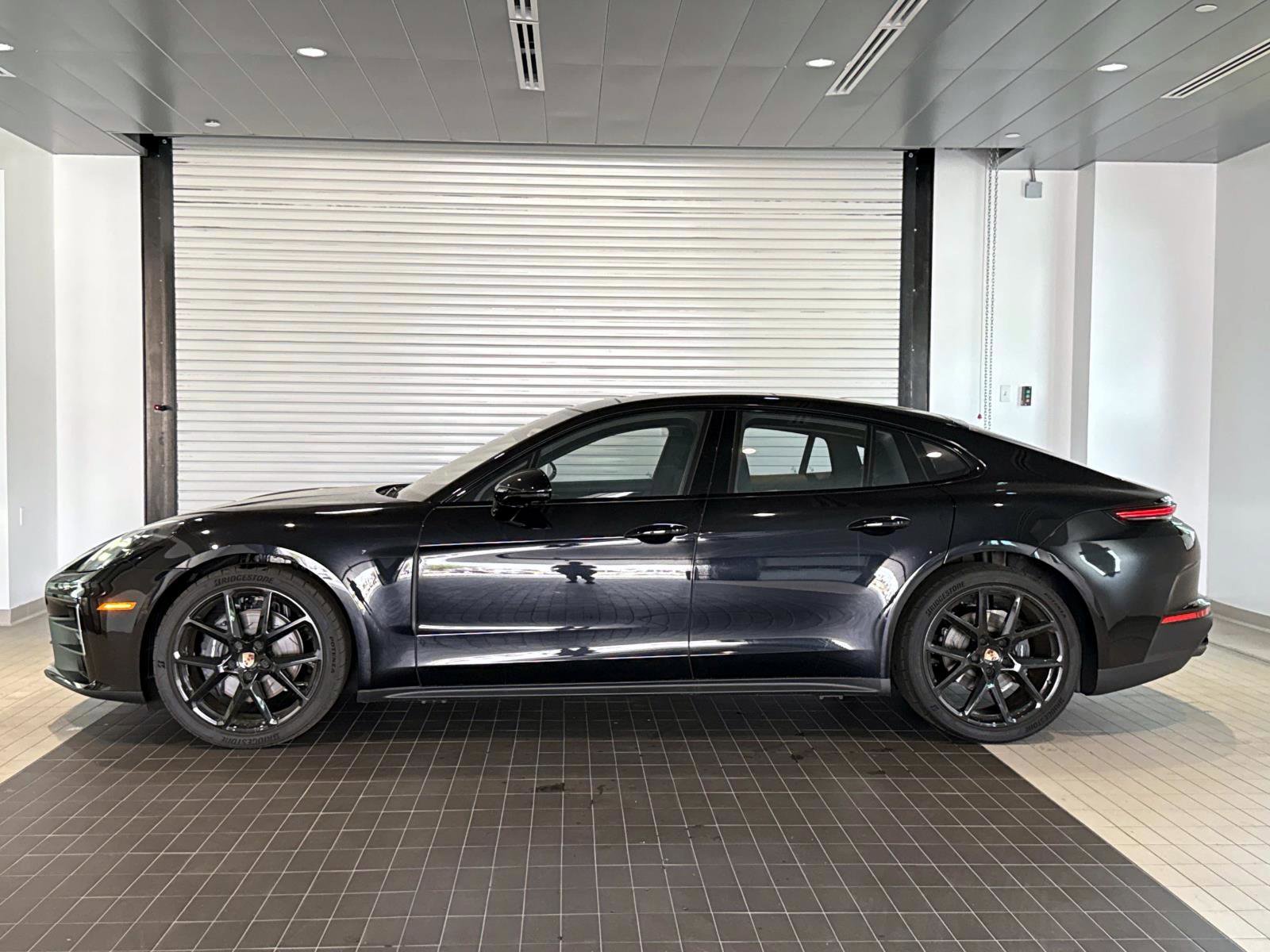 New 2025 Porsche Panamera 4 AWD/4WD image 2