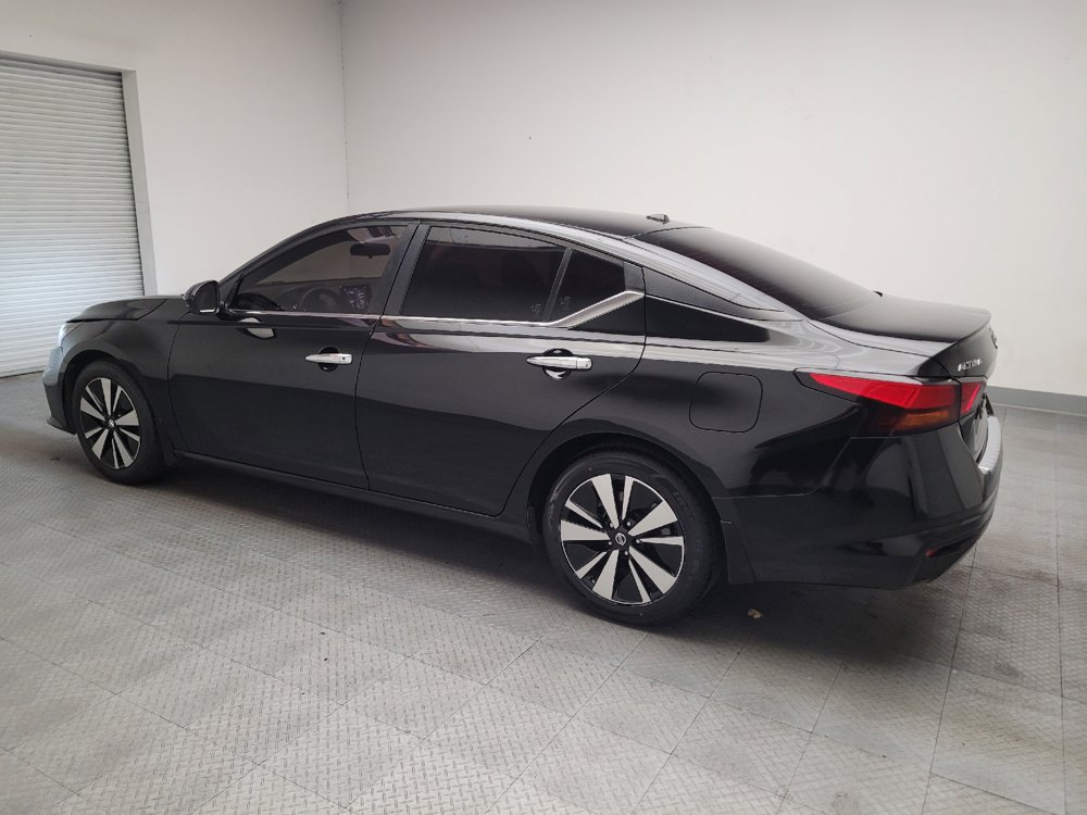 Used 2021 Nissan Altima 2.5 SV FWD image 3