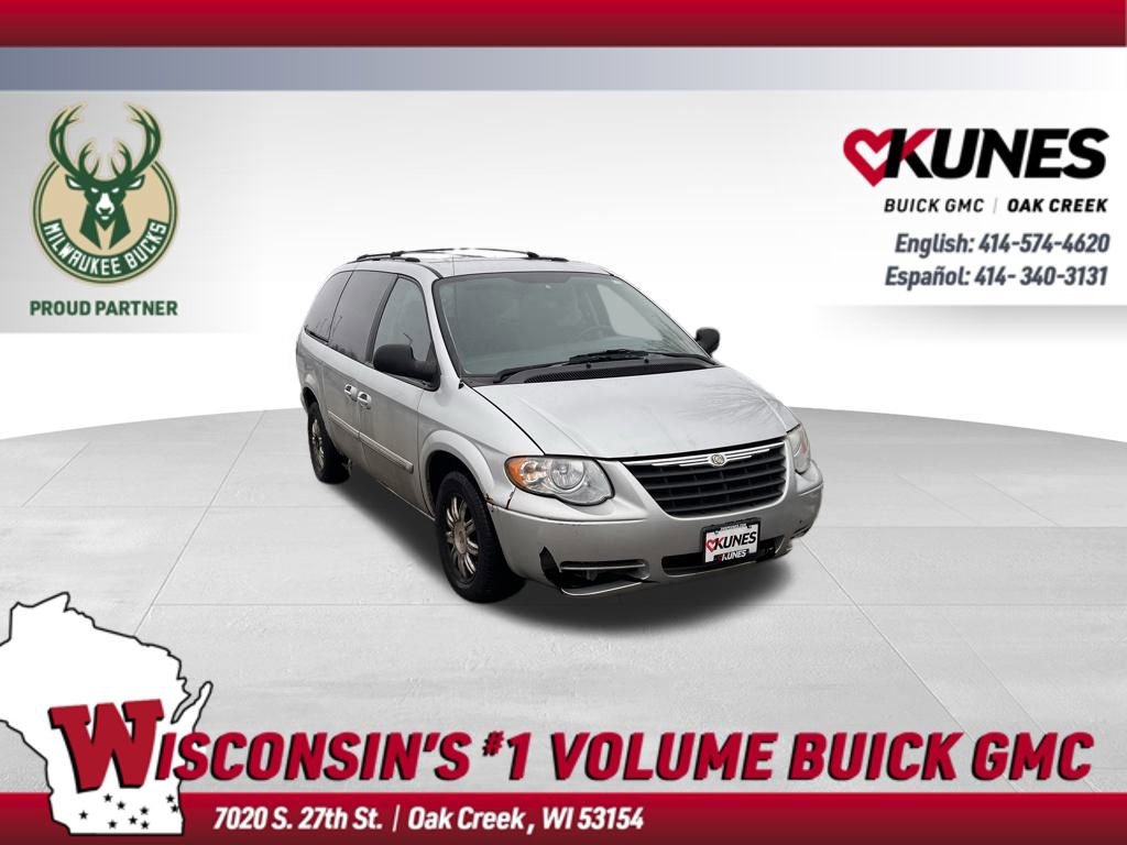 Used 2007 Chrysler Town & Country Touring