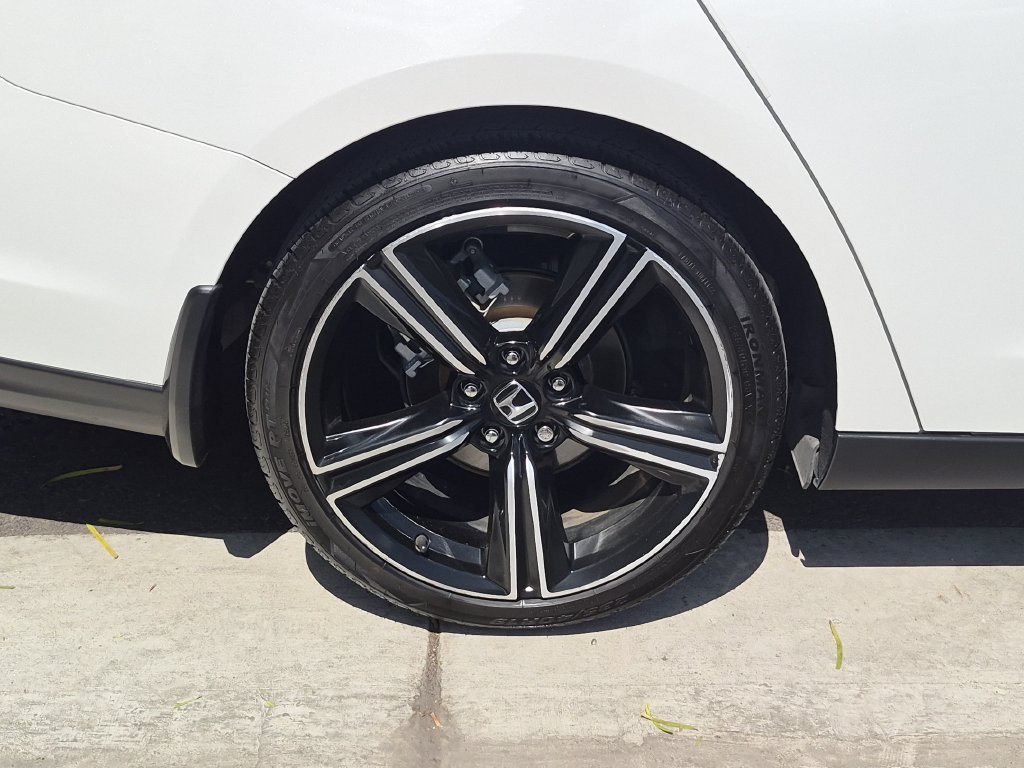 Used 2024 Honda Accord Sport image 28
