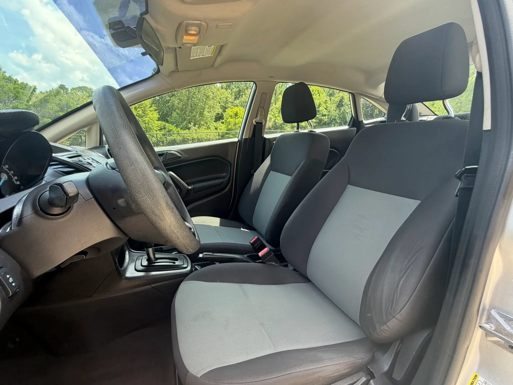 Used 2017 Ford Fiesta S FWD image 13