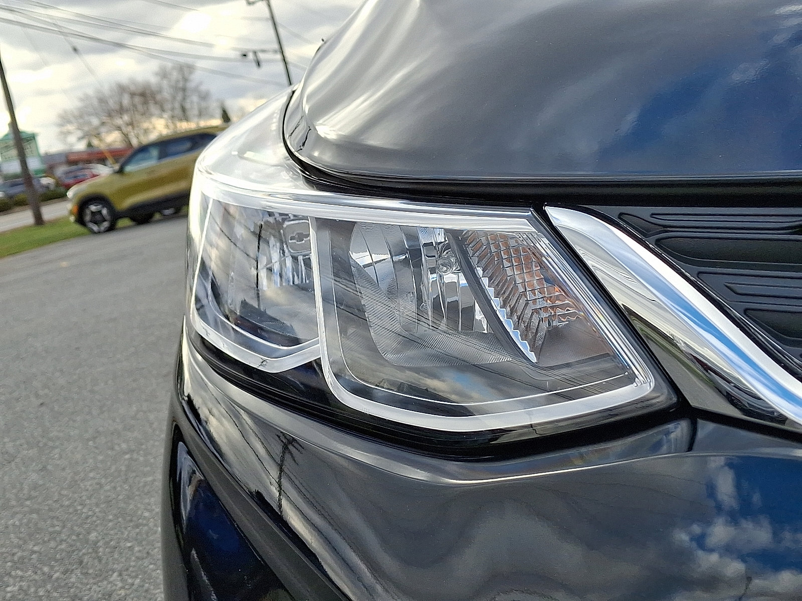 Used 2017 Chevrolet Cruze LS image 9