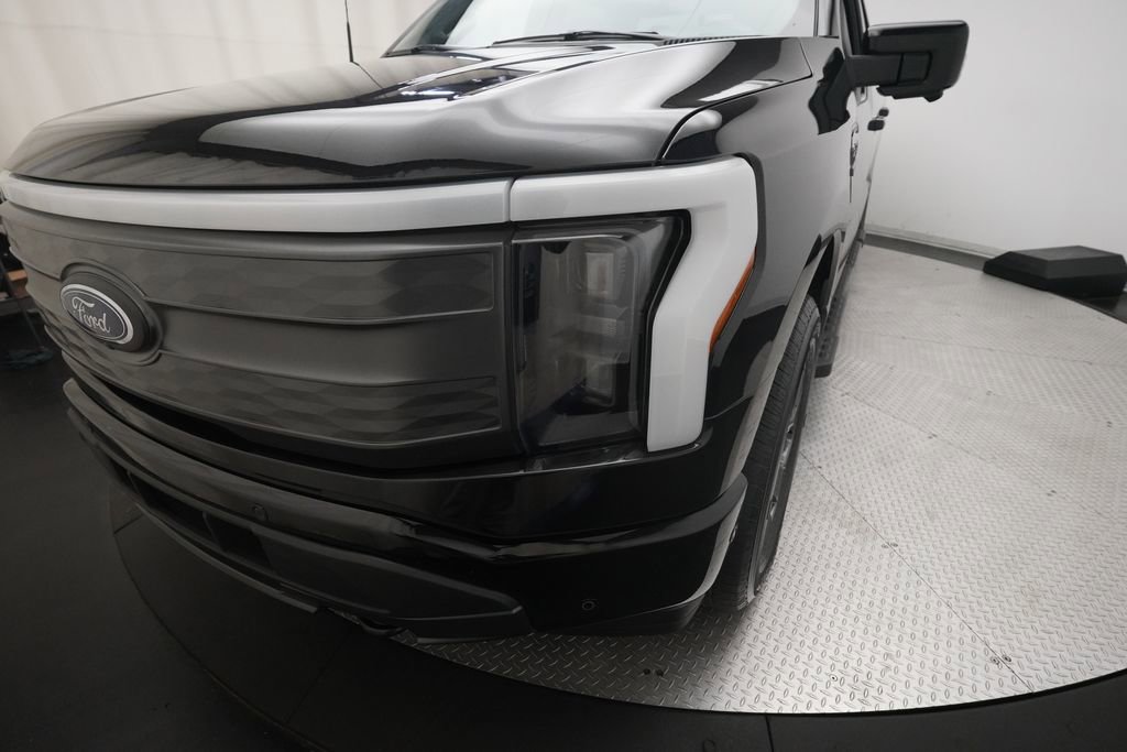 Used 2023 Ford F150 Lightning Lariat w/ Equipment Group 511A High image 22