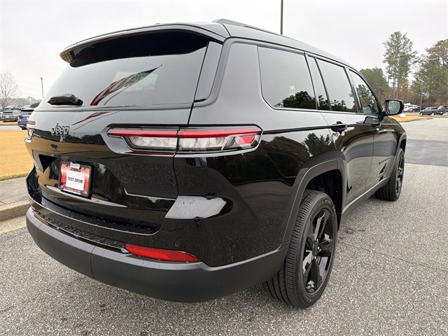 New 2025 Jeep Grand Cherokee L Altitude image 5