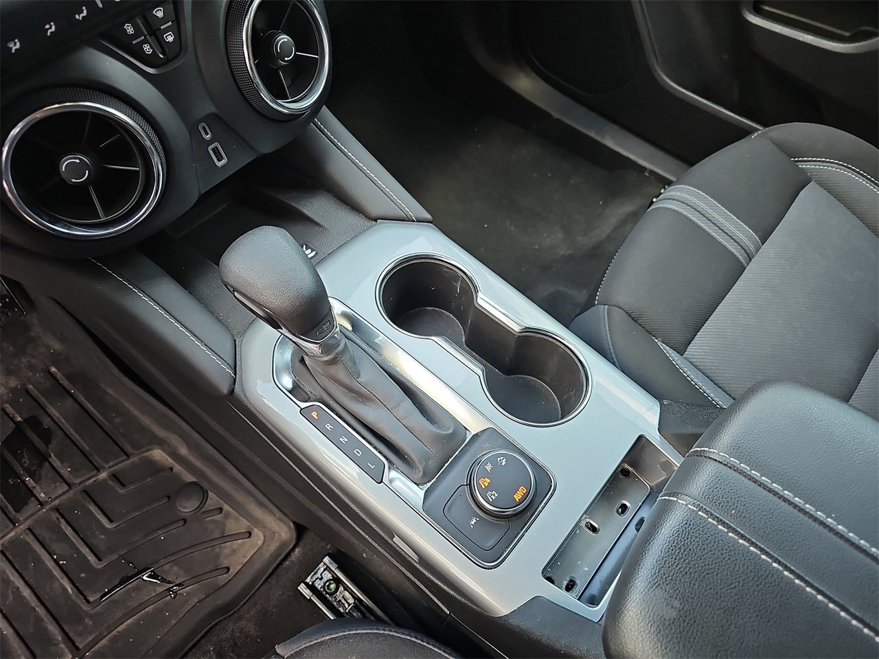 Certified 2023 Chevrolet Blazer LT w/ Convenience Package image 27