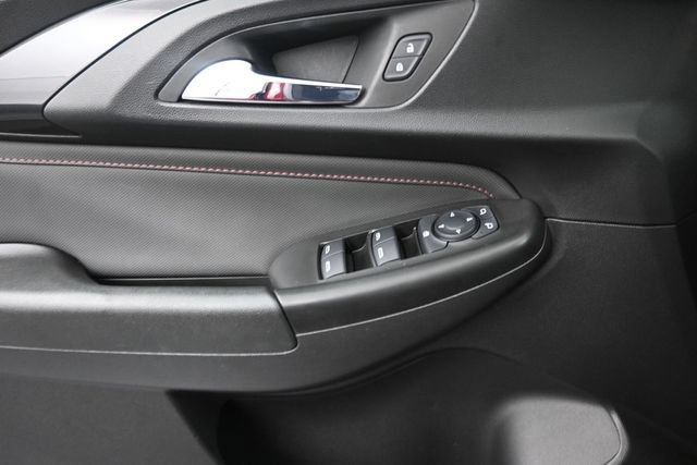 Used 2022 Chevrolet TrailBlazer RS FWD image 23