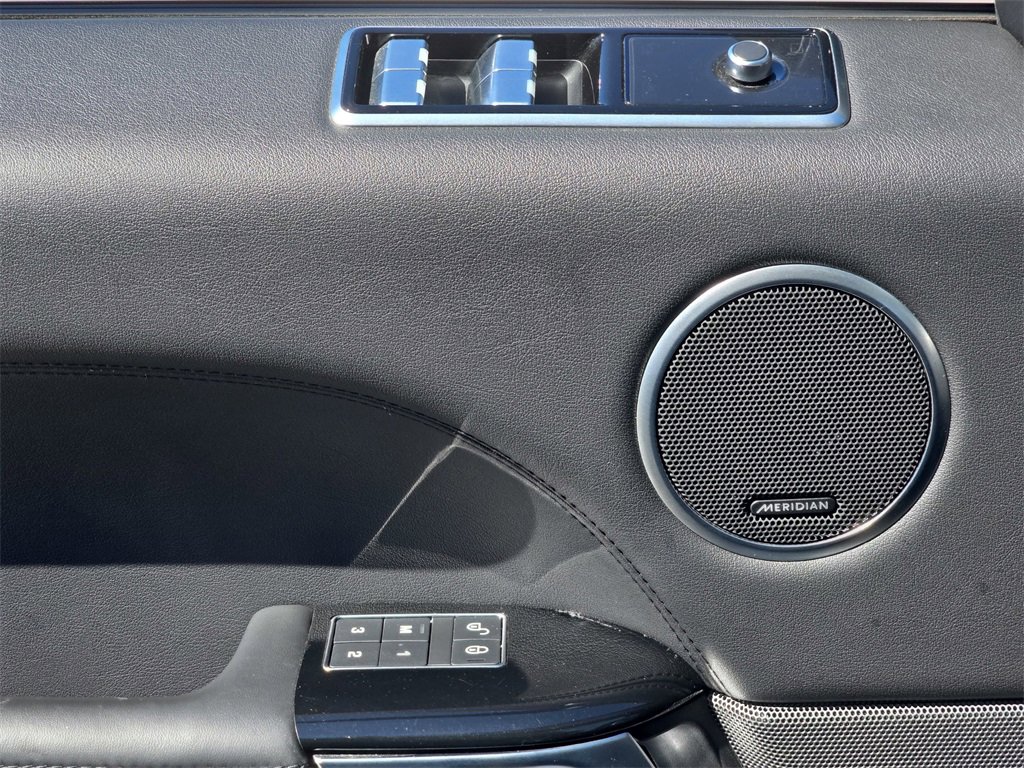 Used 2020 Land Rover Range Rover Sport HSE image 31