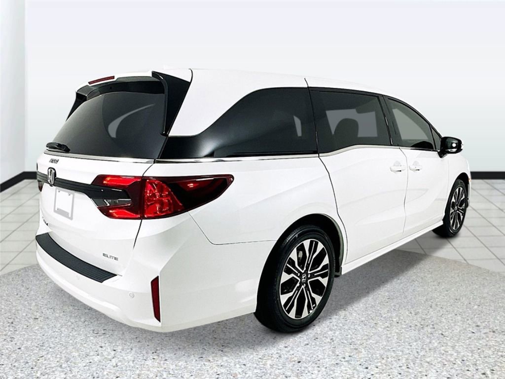 New 2026 Honda Odyssey Elite image 3