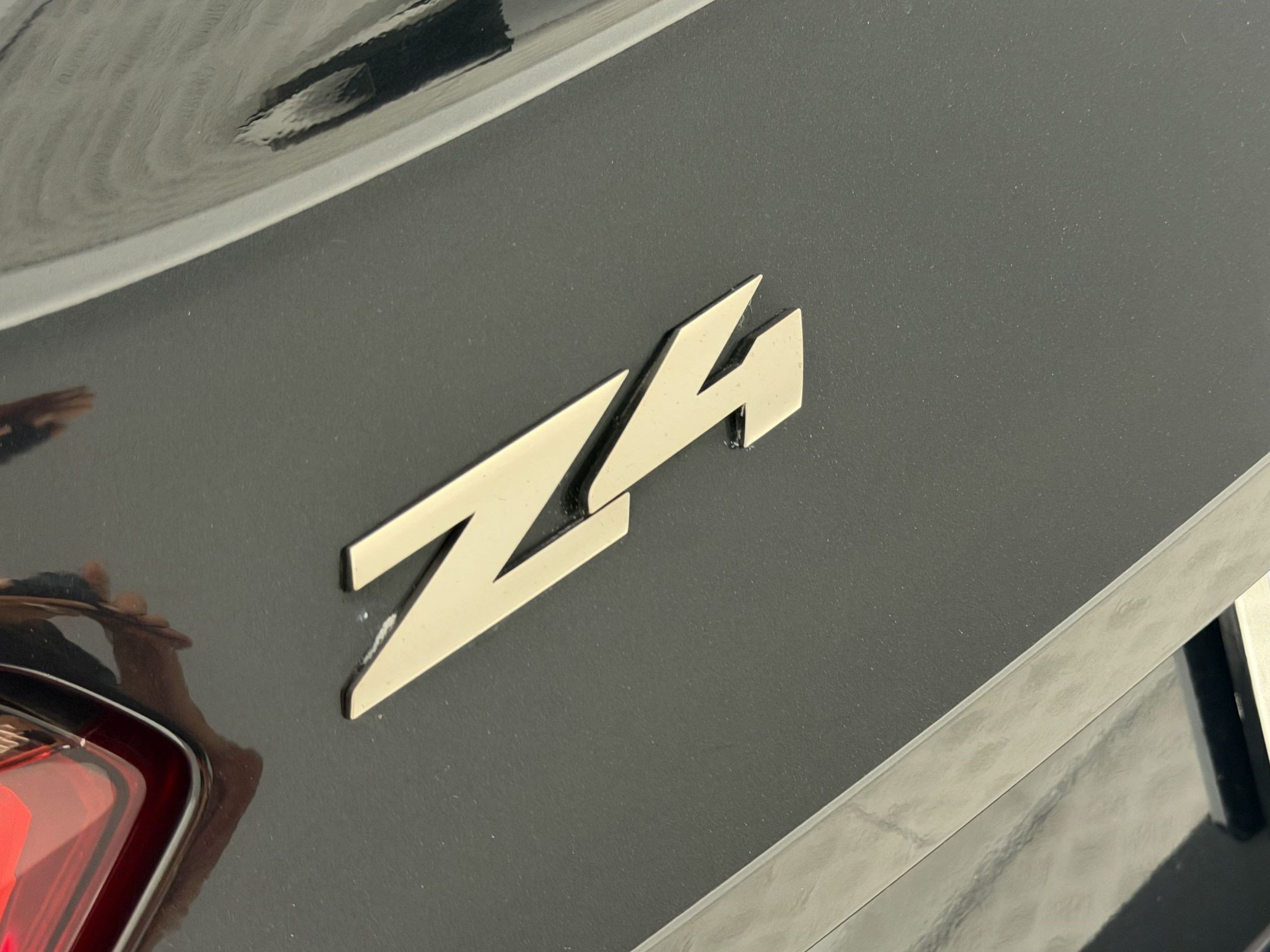 Used 2024 BMW Z4 M40i w/ Premium Package RWD image 32