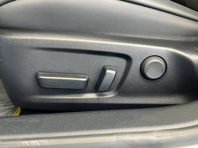 Used 2025 Lexus IS 350 F Sport w/ Navigation Package RWD image 37