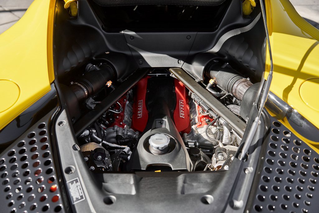 Used 2022 Ferrari SF90 Stradale image 23