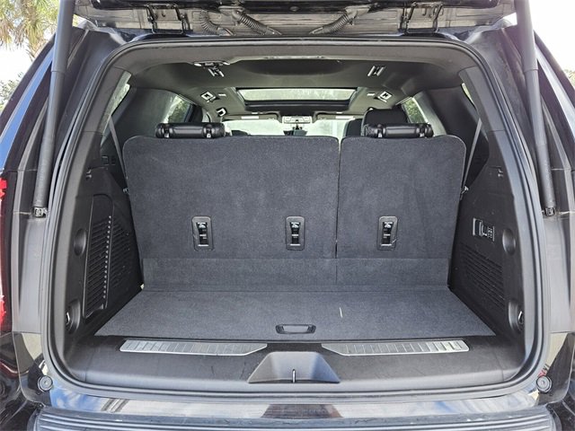 Used 2021 GMC Yukon Denali w/ Denali Premium Package image 6