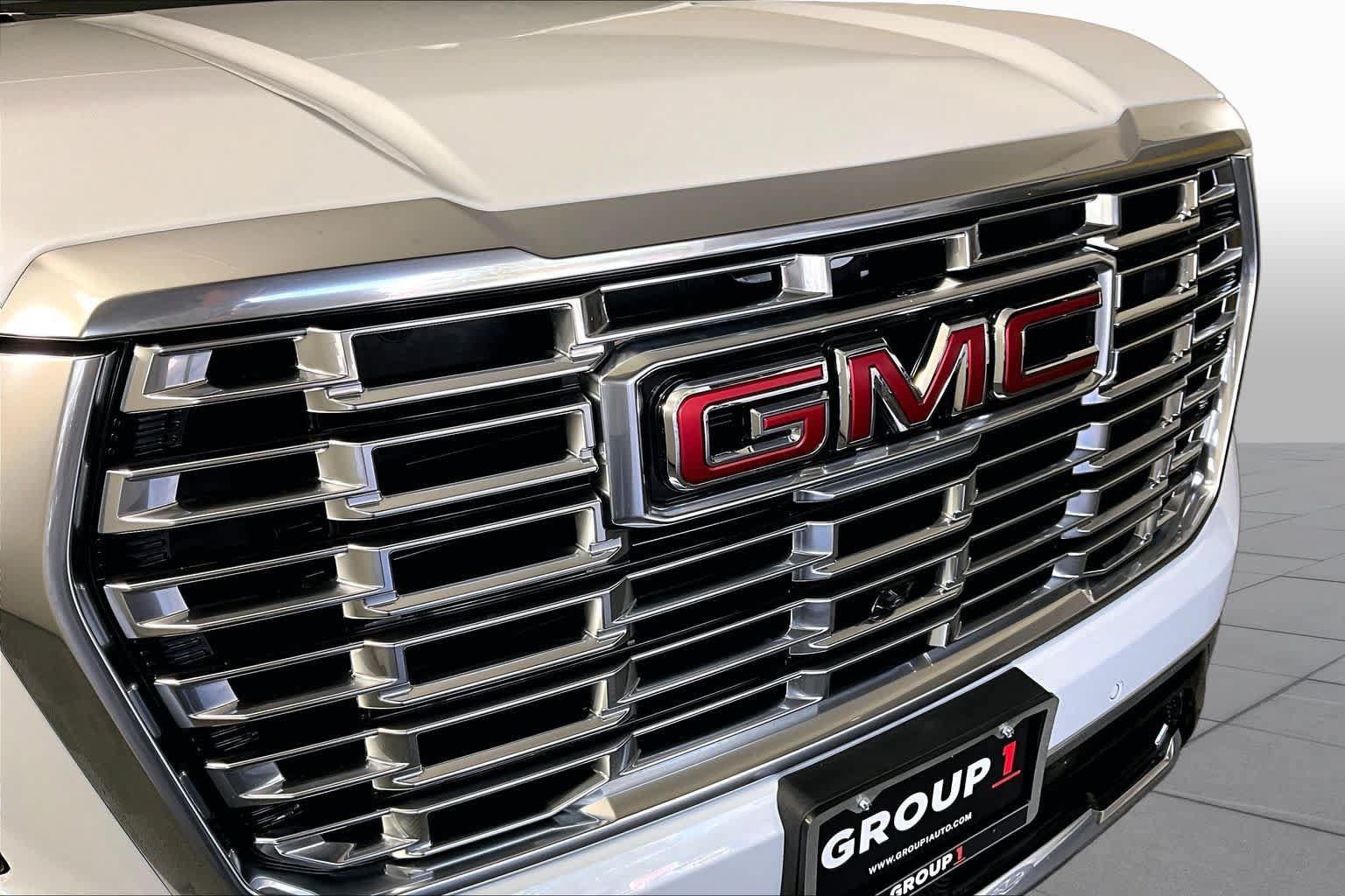Certified 2026 GMC Yukon XL Denali w/ Sun & Power Step Package AWD/4WD image 29