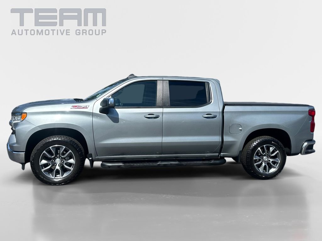 Used 2024 Chevrolet Silverado 1500 LT w/ Z71 Off-Road Package image 4