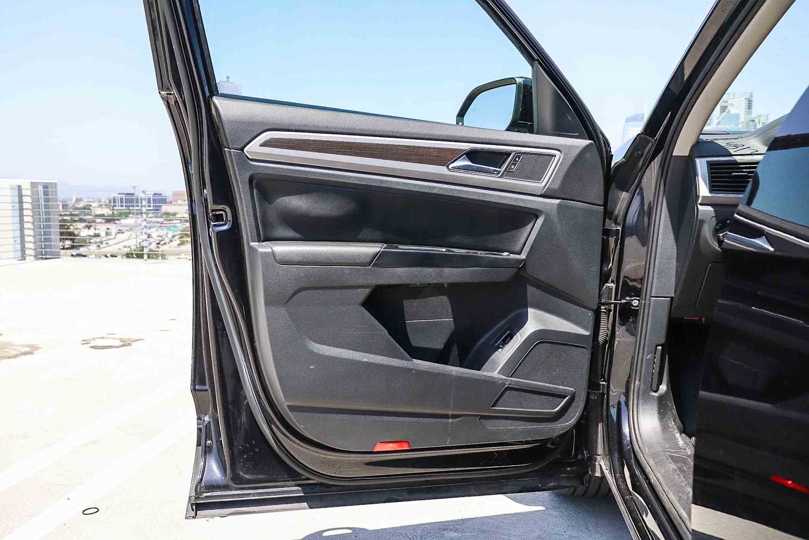 Used 2019 Volkswagen Atlas SE w/ Panoramic Sunroof Package AWD/4WD image 19