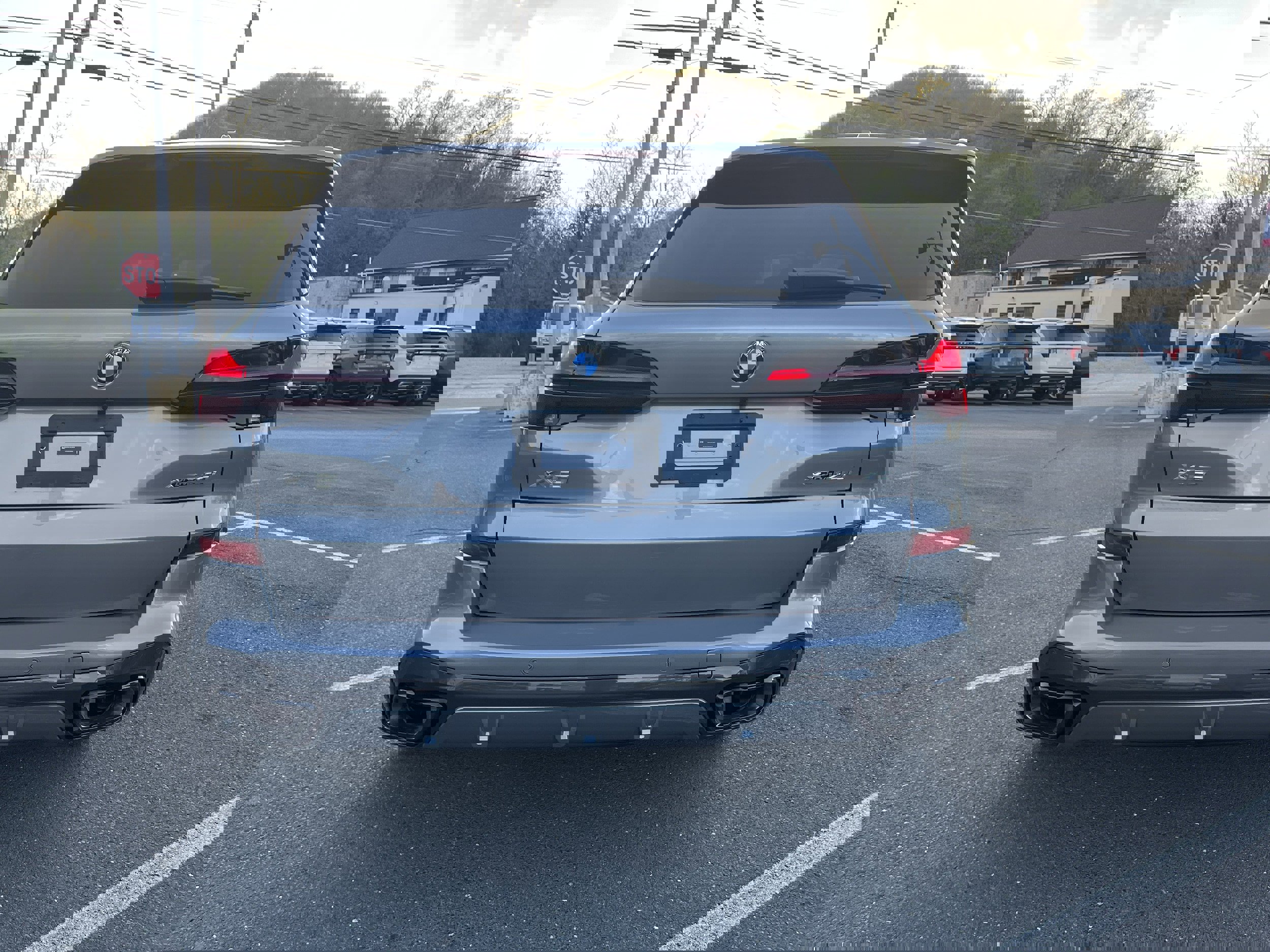 Used 2024 BMW X5 xDrive40i w/ M Sport Package image 5