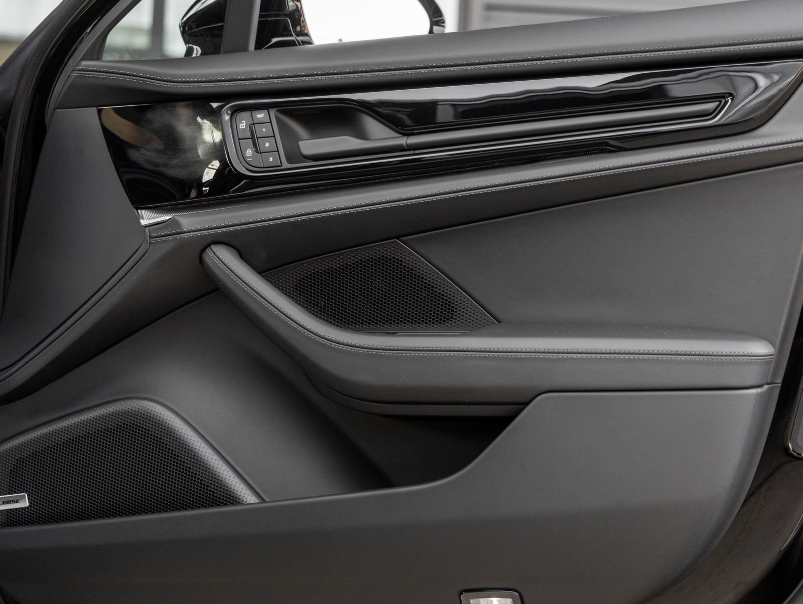 New 2026 Porsche Panamera 4 AWD/4WD image 42