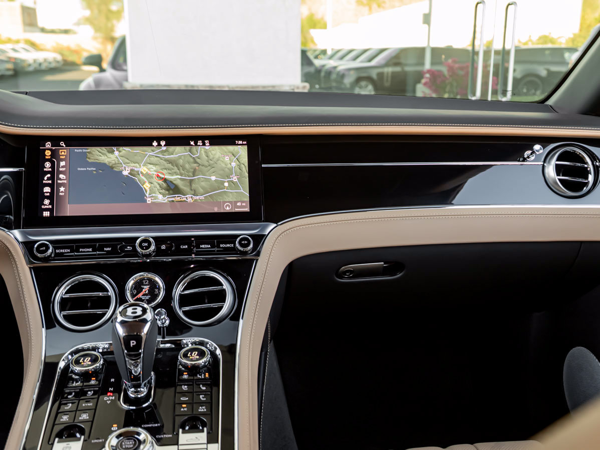 Used 2024 Bentley Continental GT AWD/4WD image 29