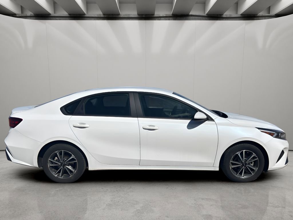 Used 2023 Kia Forte LXS image 6
