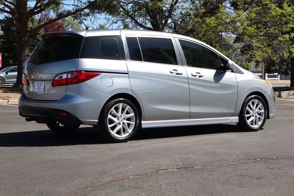 Used 2012 MAZDA MAZDA5 Touring w/ Moonroof & Audio Pkg image 5