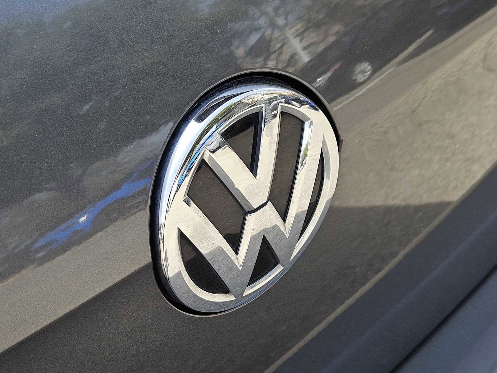 Used 2019 Volkswagen Golf R 4-Door image 12