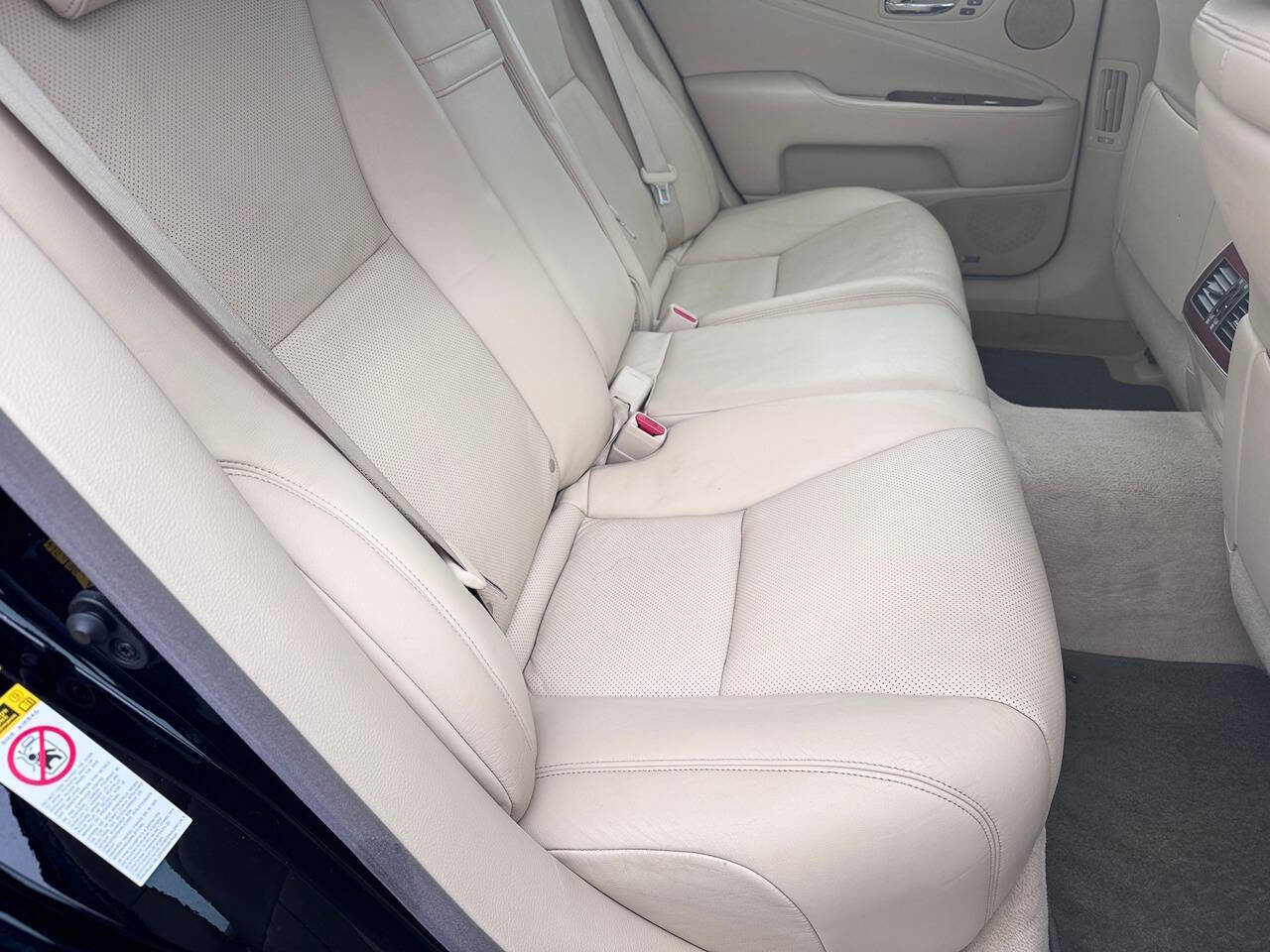 Used 2012 Lexus LS 460 AWD w/ Comfort Plus Pkg image 16