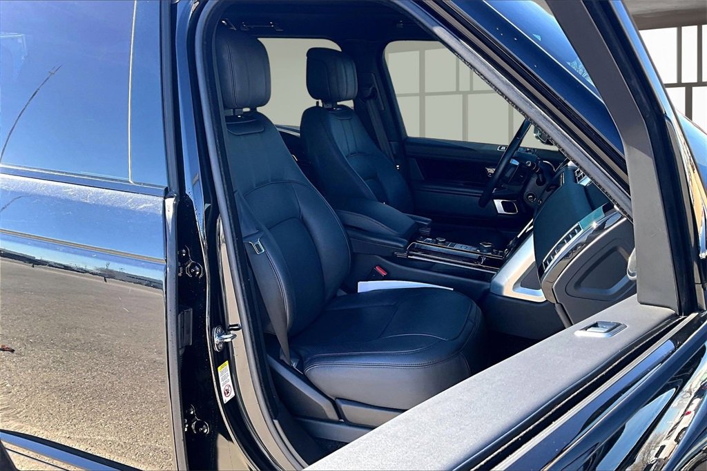 Used 2021 Land Rover Range Rover P525 Westminster Edition image 7