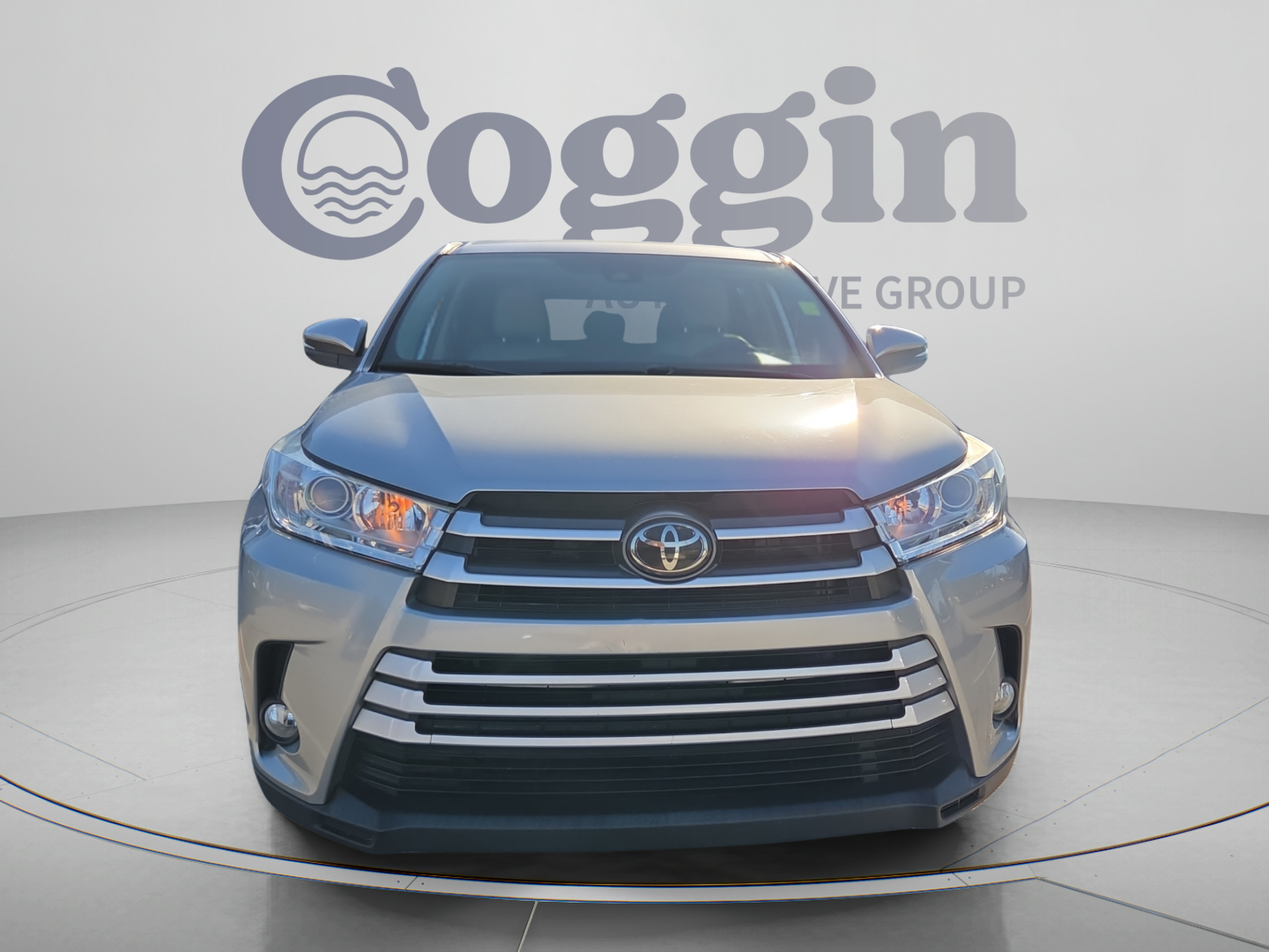 Used 2019 Toyota Highlander Plus FWD image 8