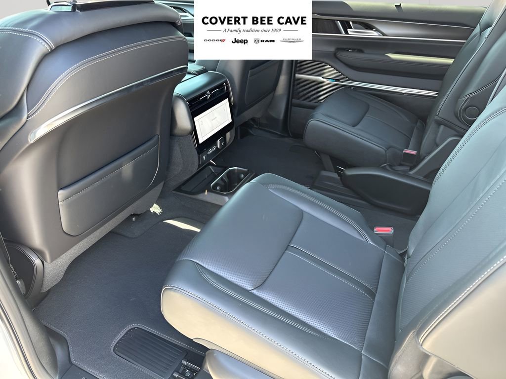 New 2026 Jeep Grand Wagoneer Summit image 23