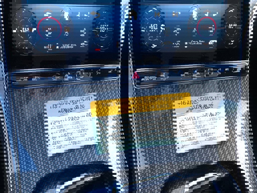 New 2026 Mercedes-Benz GLC 43 AMG 4MATIC image 30