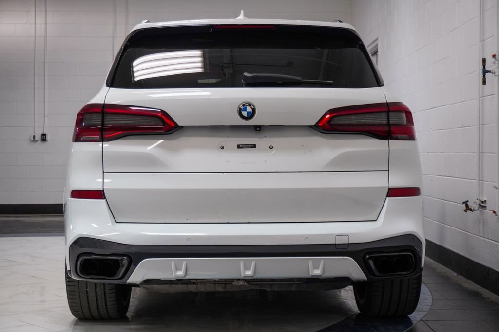 Used 2020 BMW X5 M50i w/ Premium Package image 46