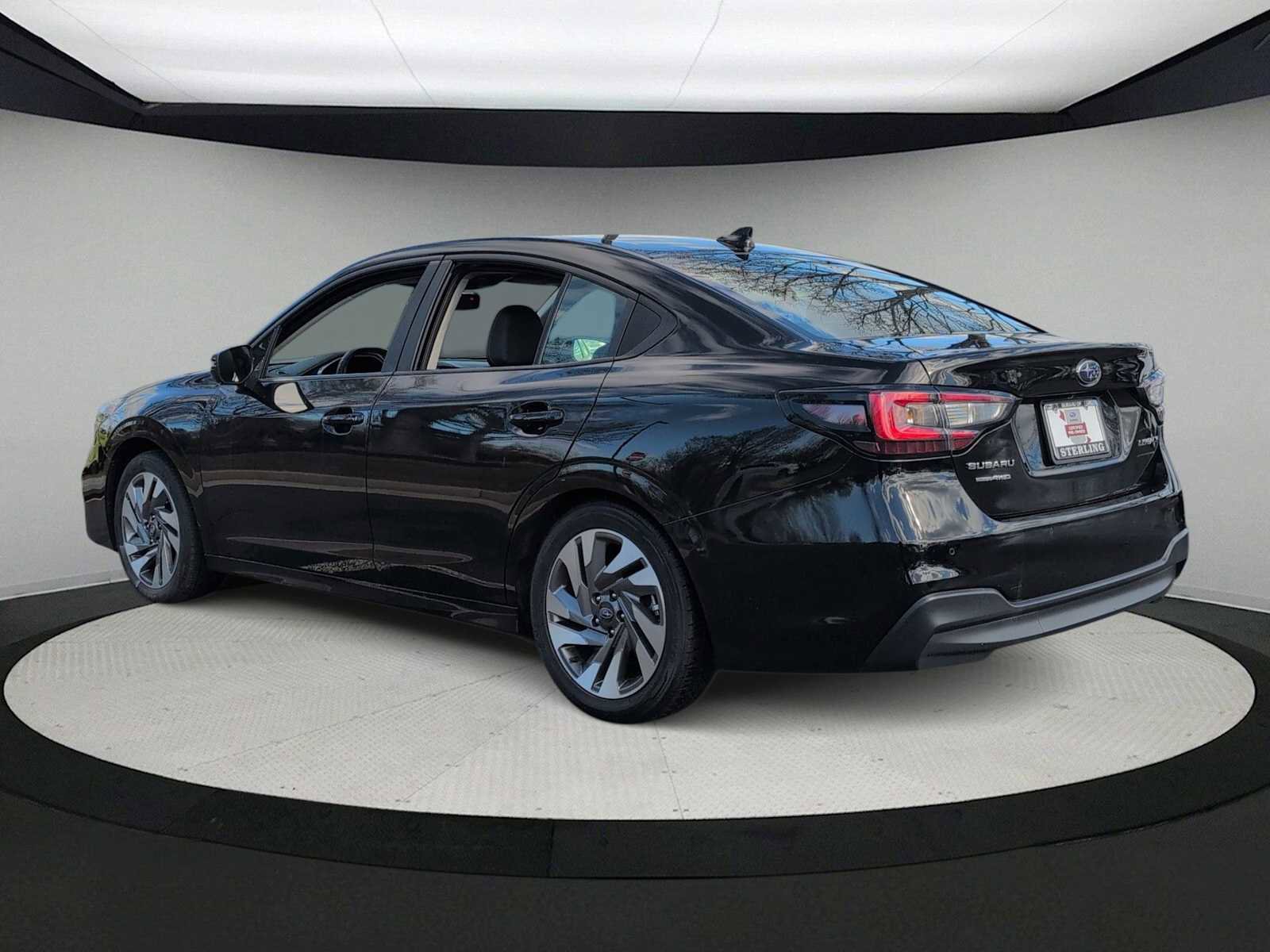 Used 2024 Subaru Legacy Limited image 6