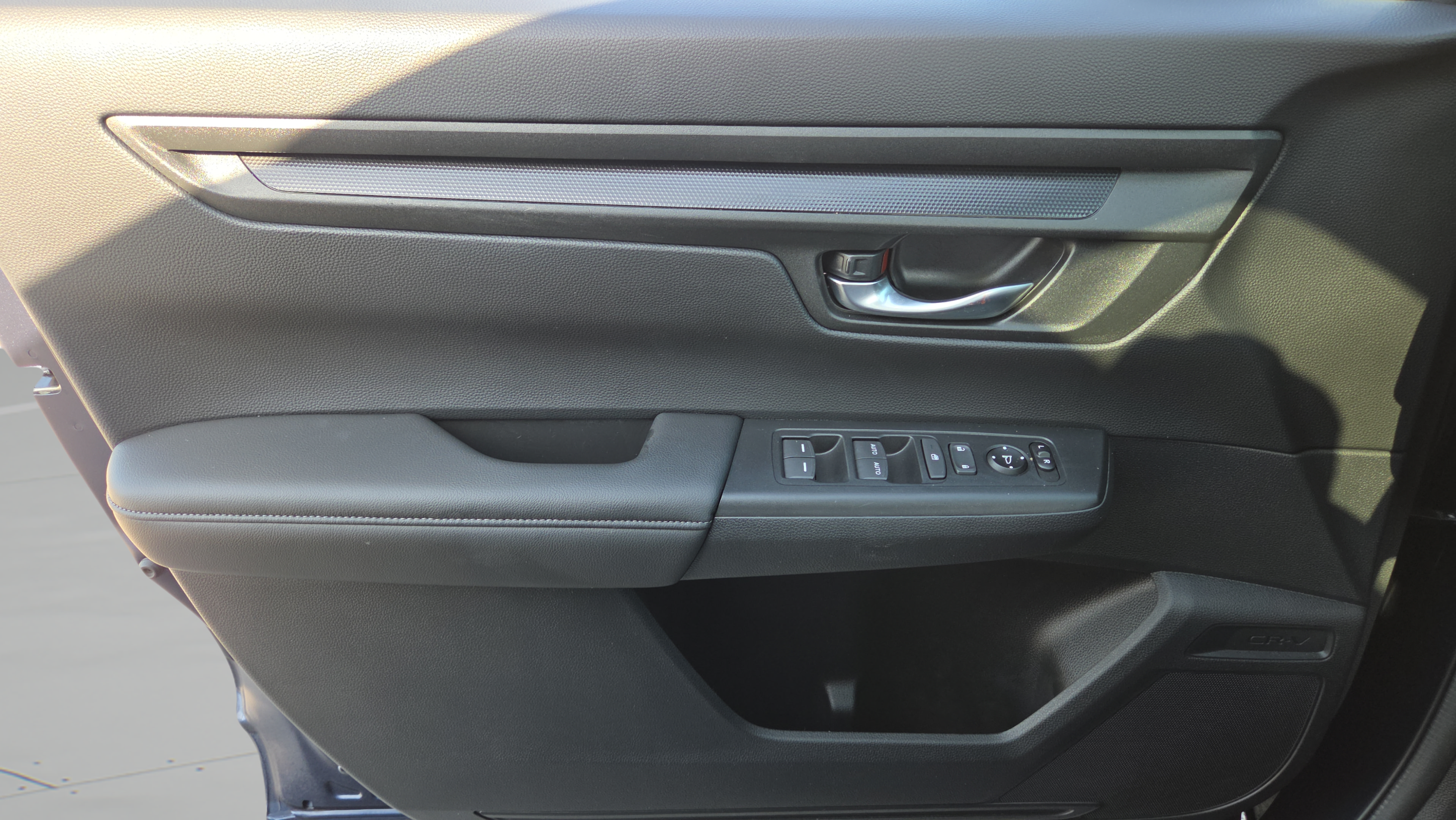 Used 2025 Honda CR-V EX image 35