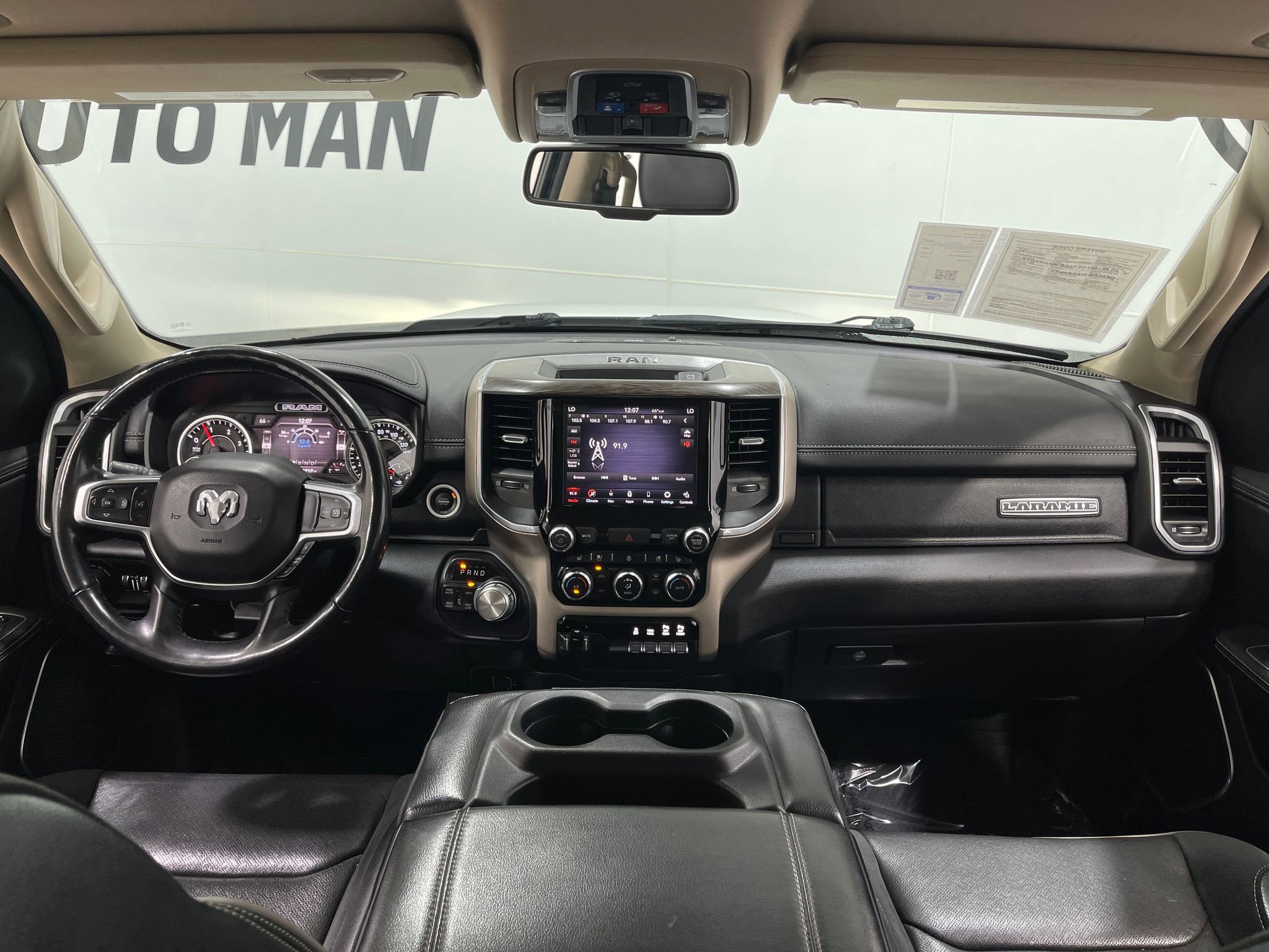 Used 2020 RAM 1500 Laramie AWD/4WD image 18