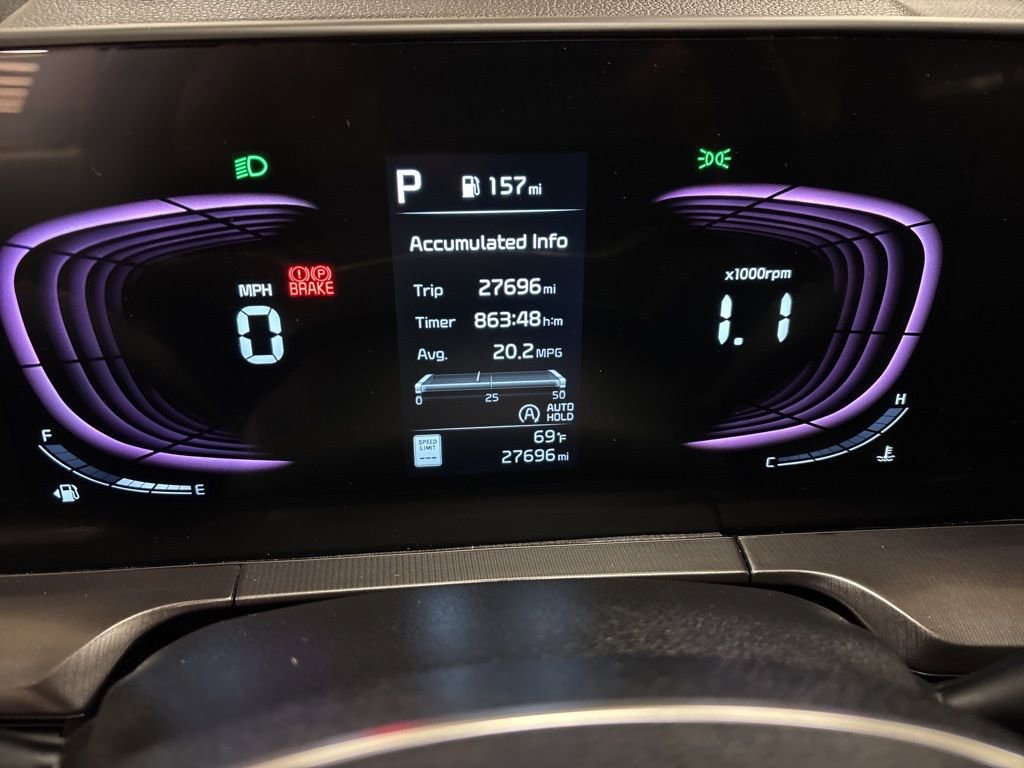 Used 2023 Kia Telluride LX image 11