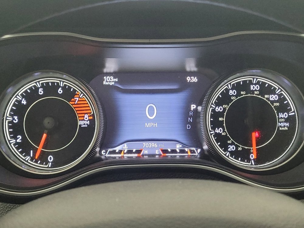 Used 2019 Jeep Cherokee Limited image 23