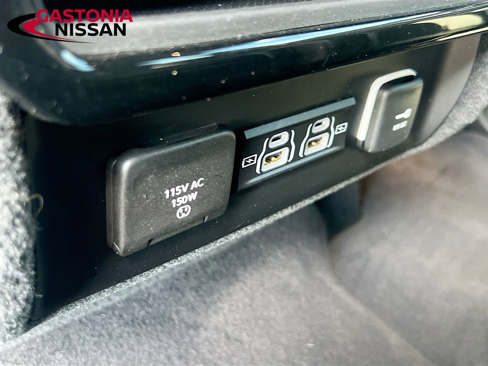 Used 2024 Jeep Wagoneer L Series II w/ Flexible Seating Group image 34