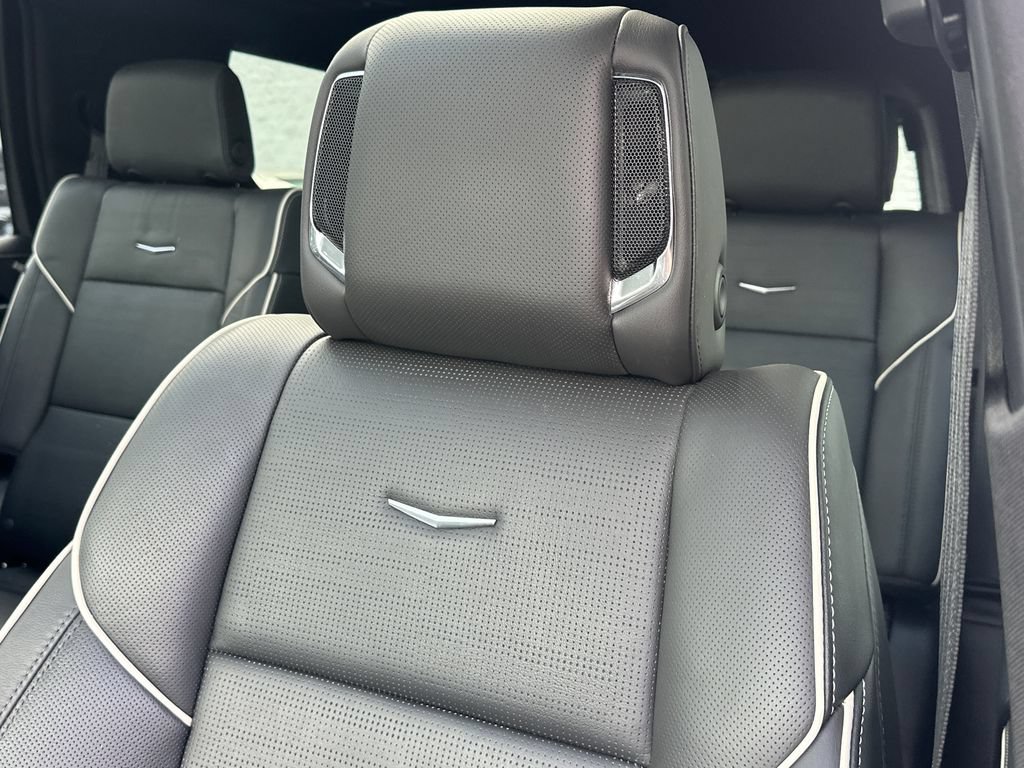 Used 2023 Cadillac Escalade Sport w/ Touring Package AWD/4WD image 11