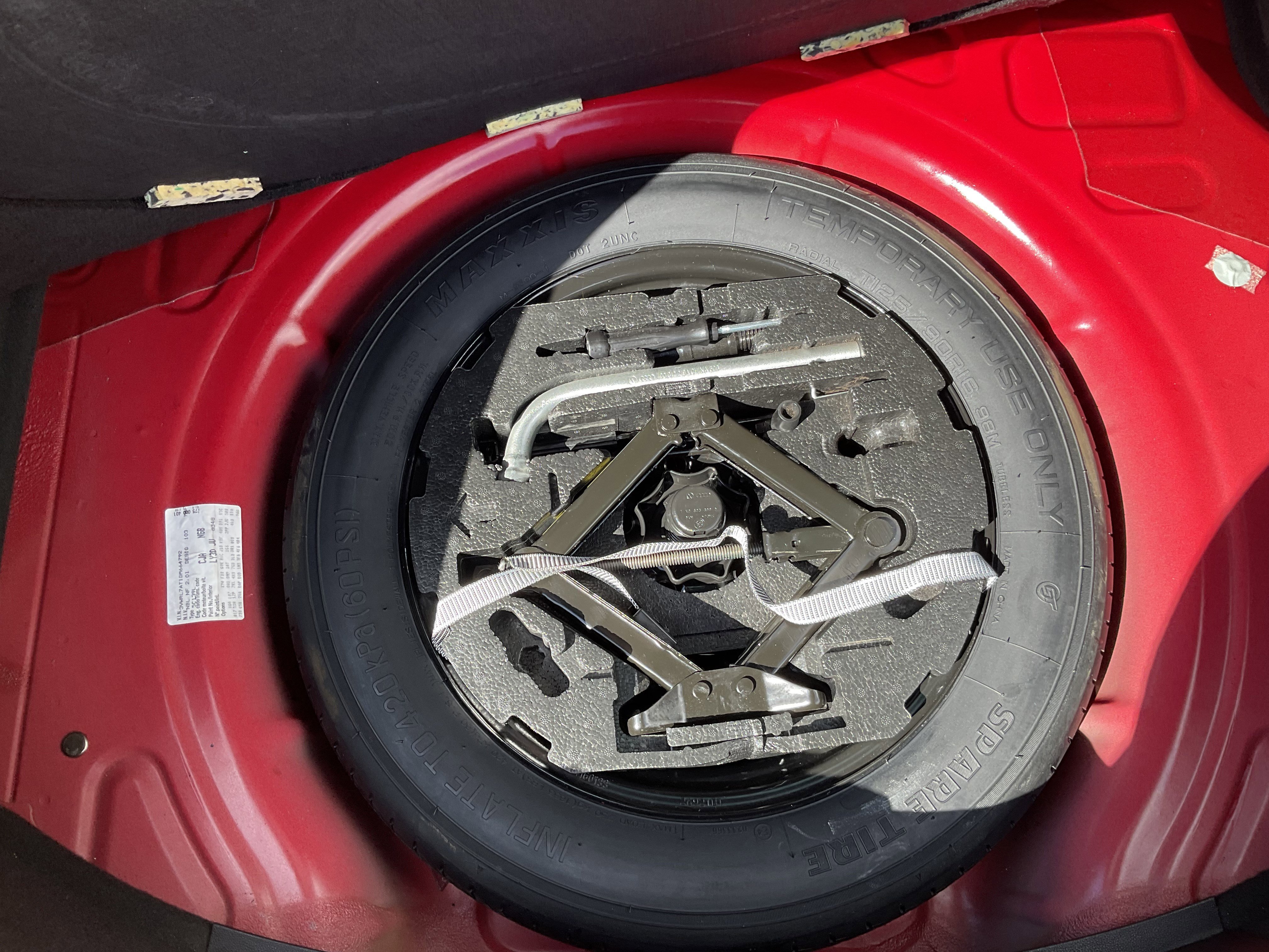 Used 2013 Volkswagen Beetle TDI image 37