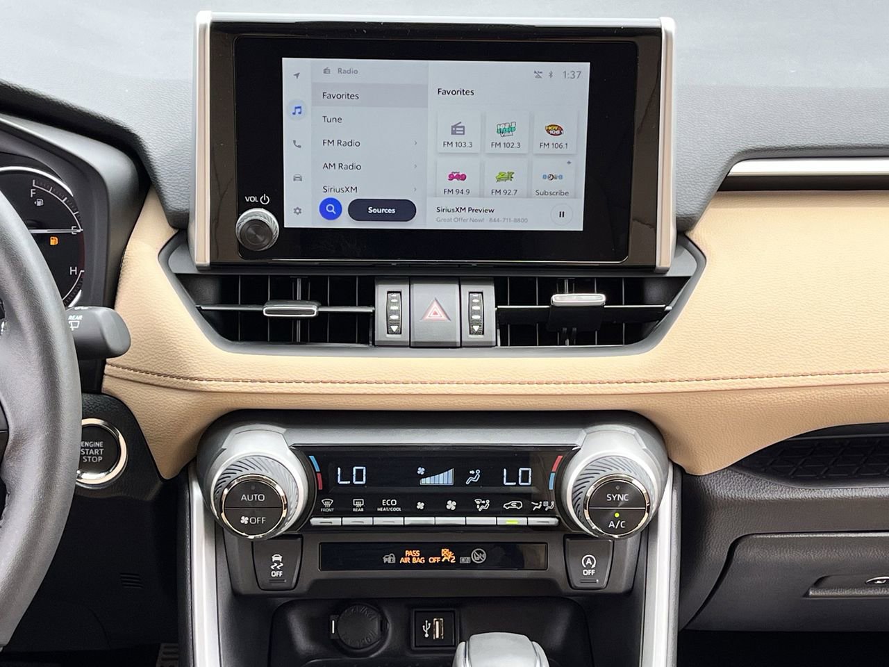 Used 2024 Toyota RAV4 XLE Premium image 15