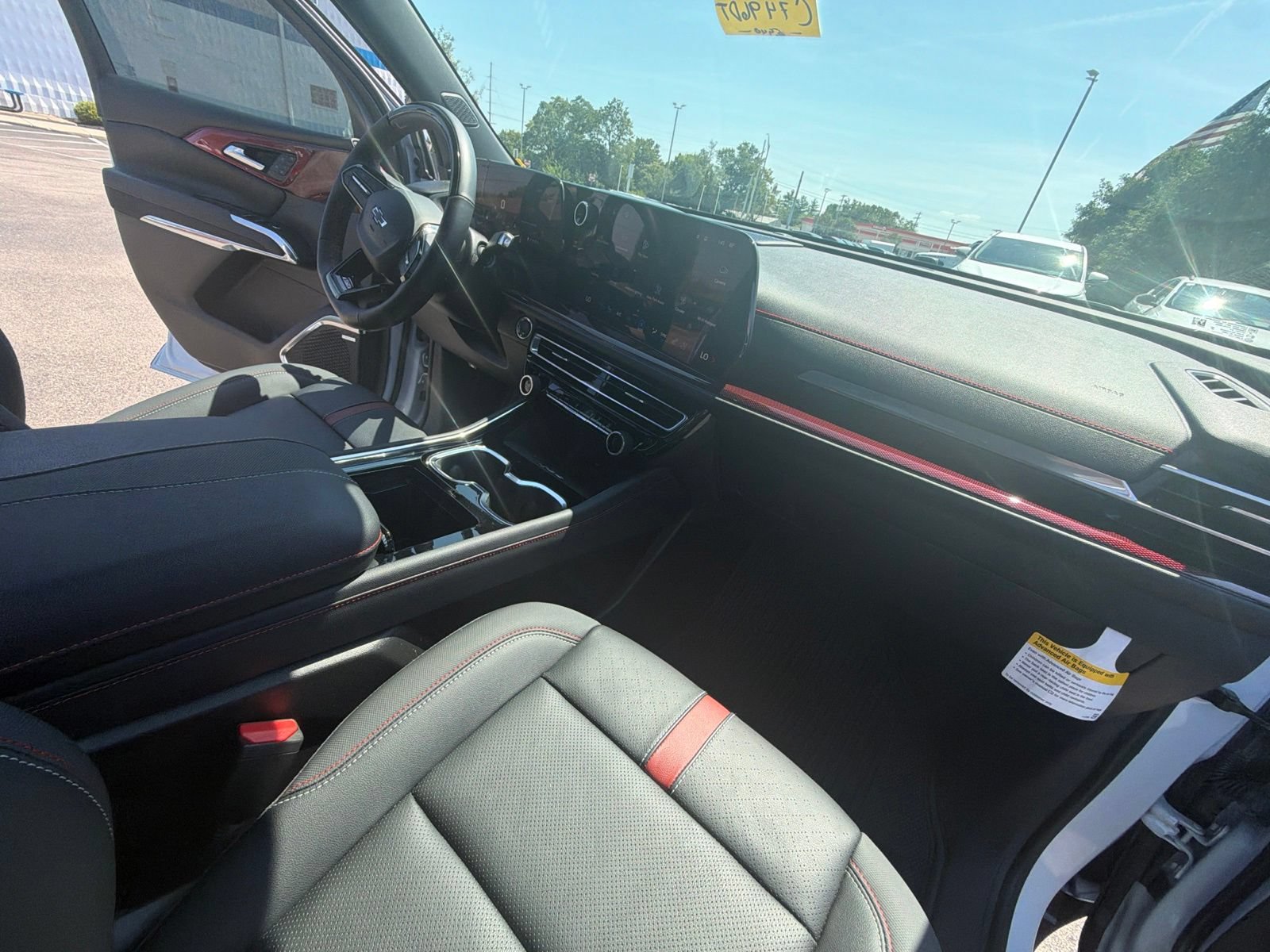 Used 2026 Chevrolet Traverse RS AWD/4WD image 34