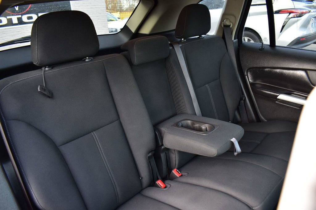 Used 2013 Ford Edge SE FWD image 24