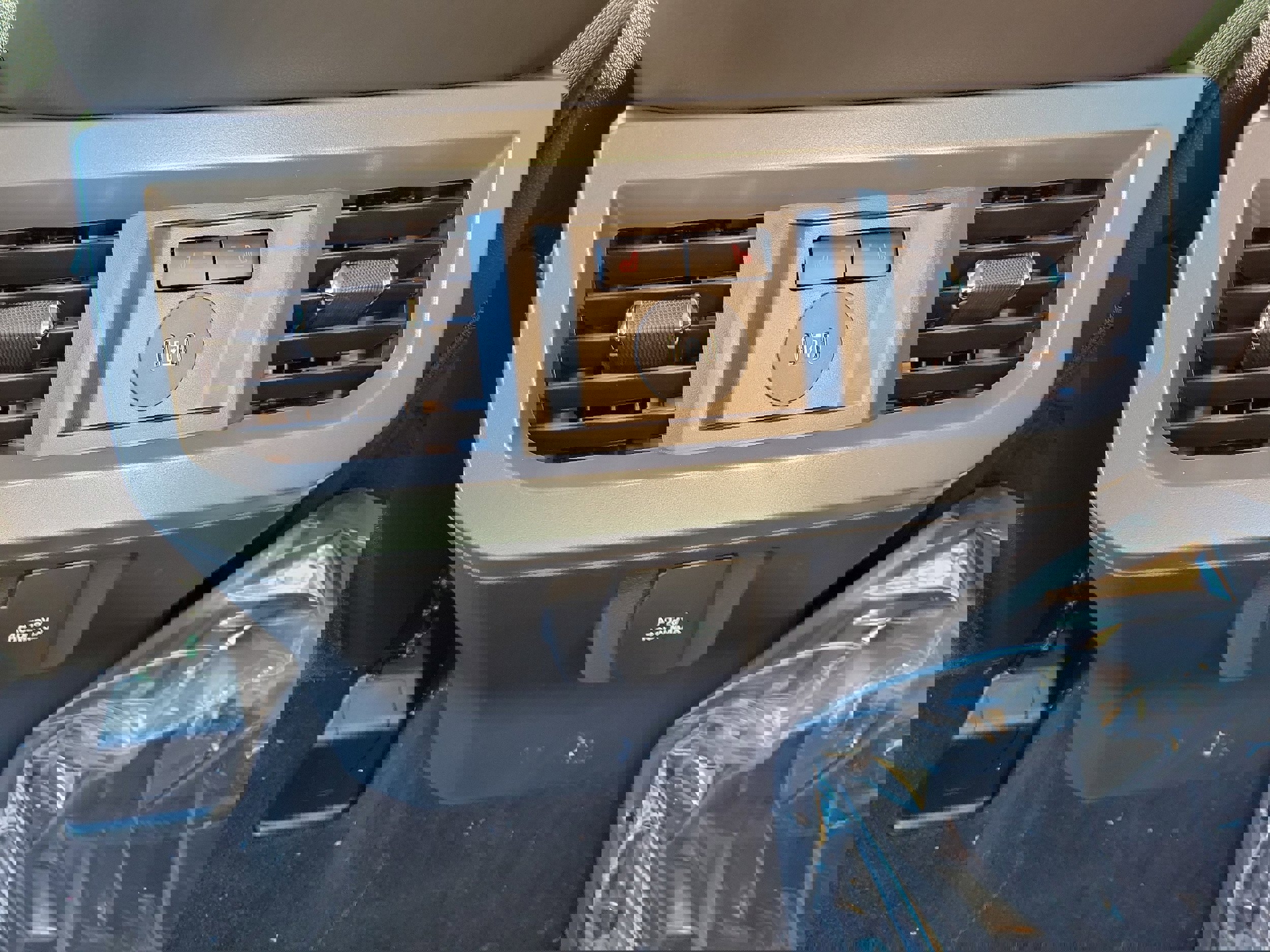 New 2026 Ford F250 Lariat w/ Black Appearance Package image 14