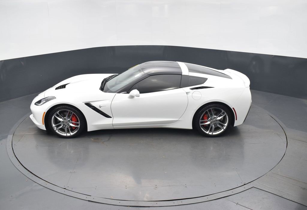 Used 2017 Chevrolet Corvette Stingray Coupe image 34