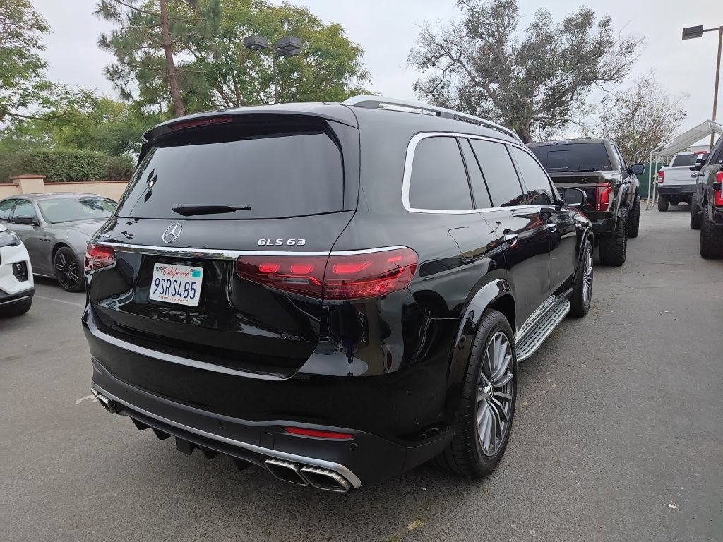 Used 2025 Mercedes-Benz GLS 63 AMG 4MATIC image 2
