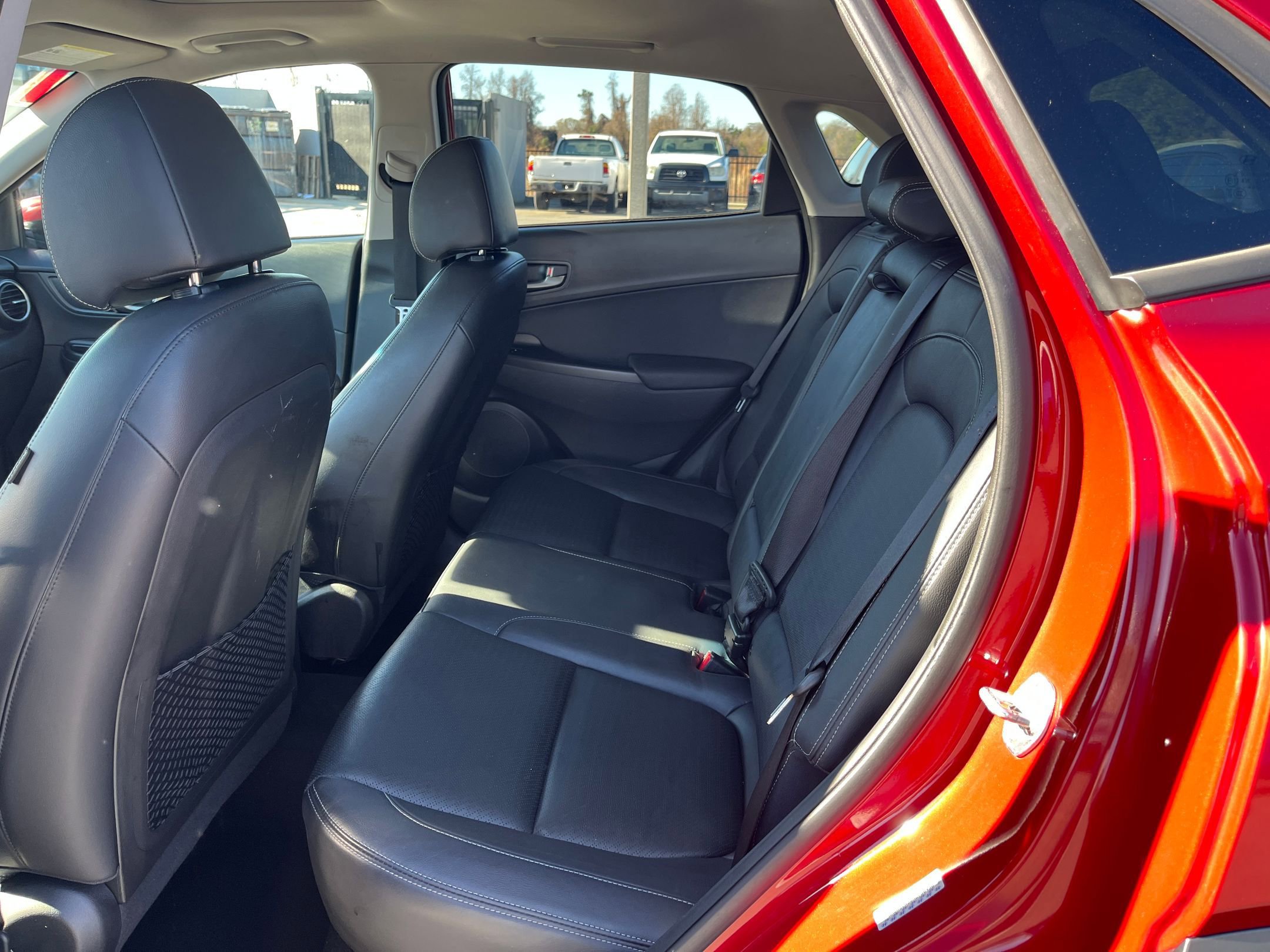 Used 2021 Hyundai Kona Limited image 24