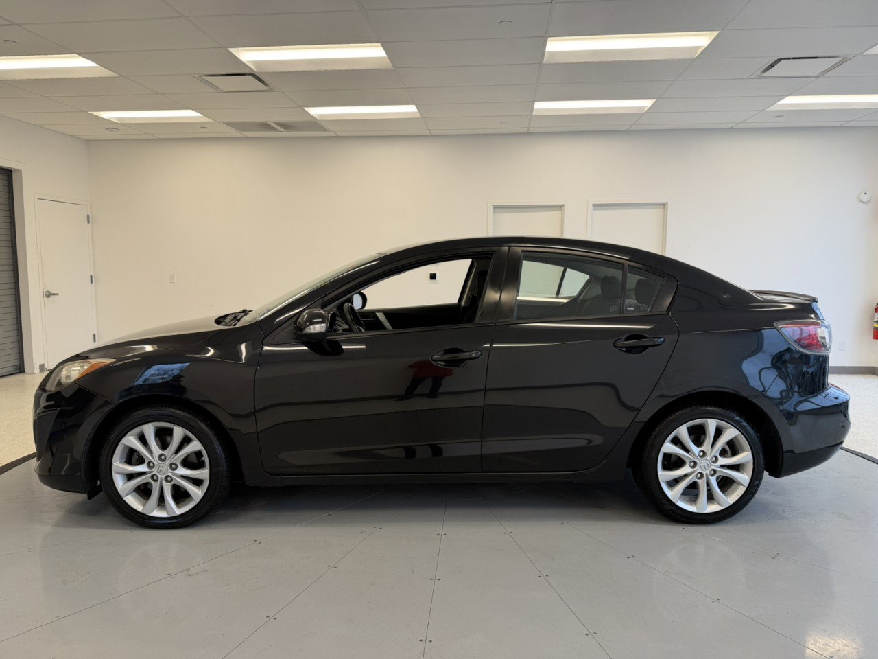 Used 2010 MAZDA MAZDA3 s Sport image 4