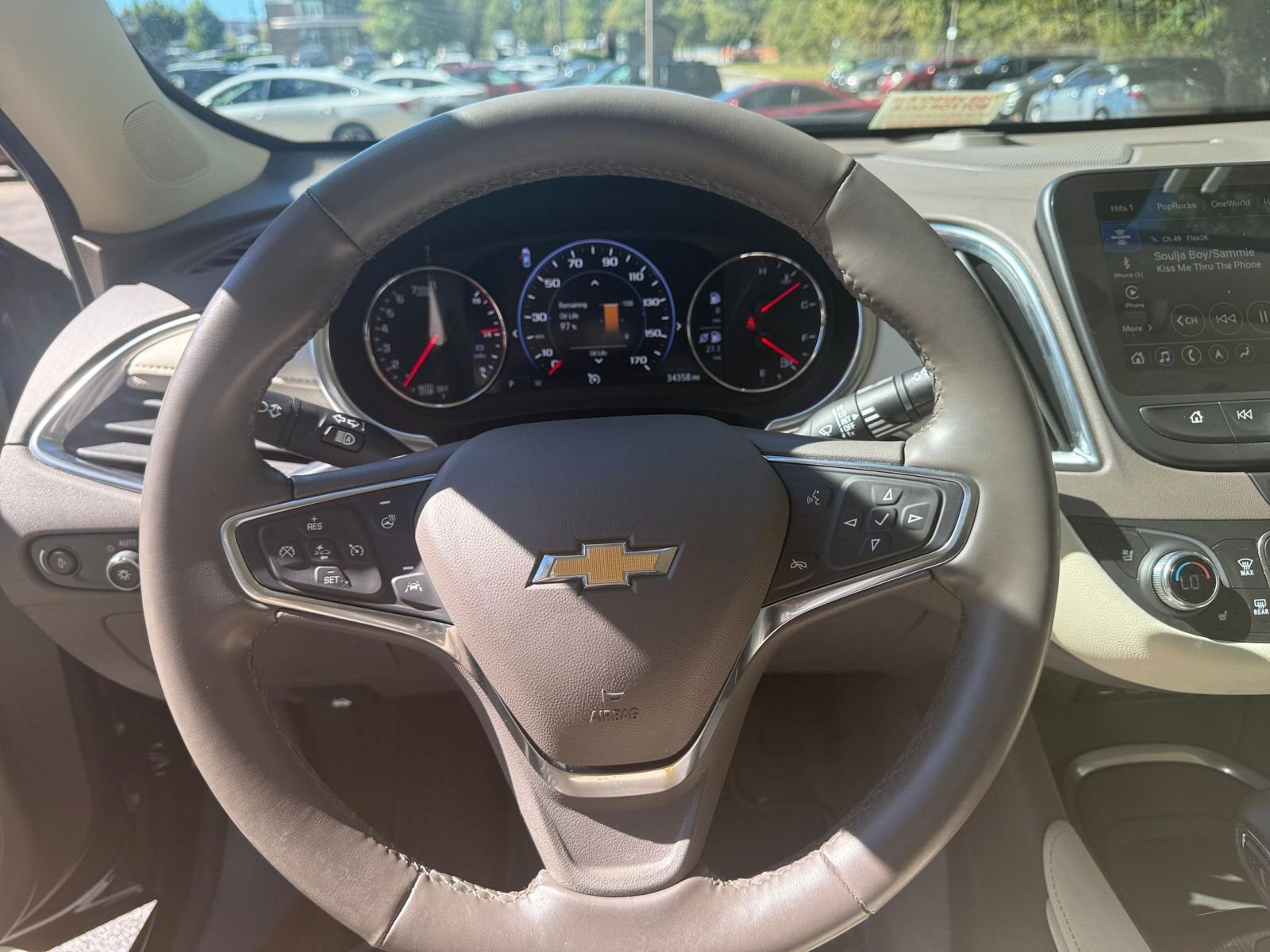 Used 2024 Chevrolet Malibu LT image 28