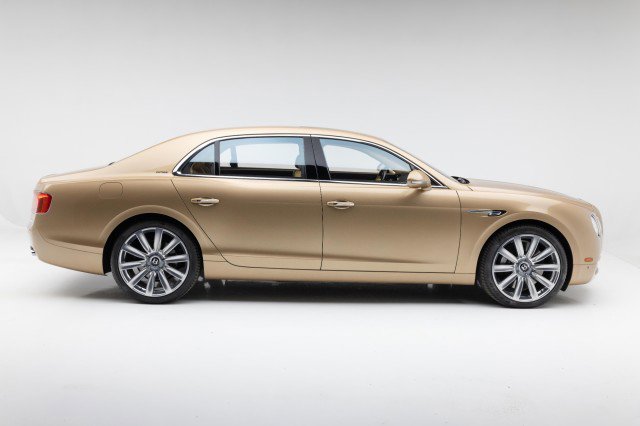 Used 2015 Bentley Flying Spur W12 image 15